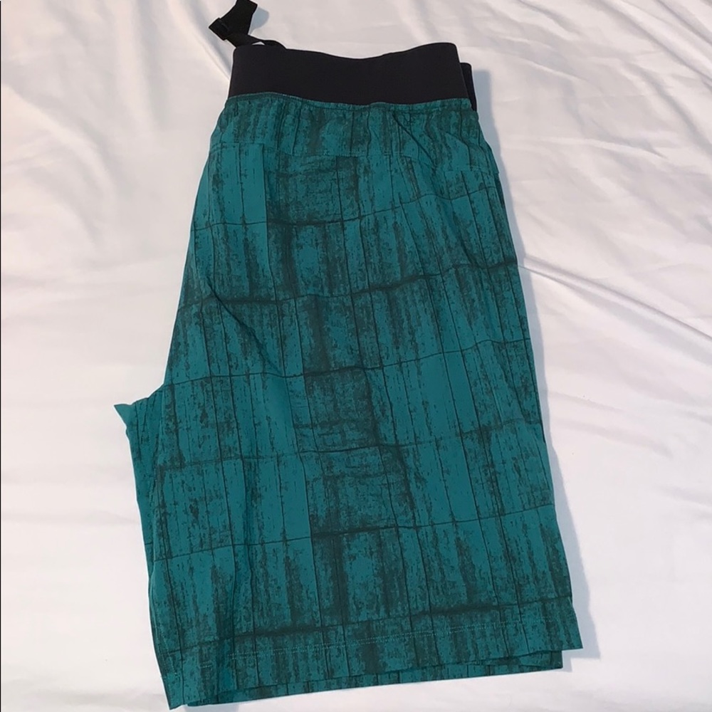 Lululemon Core Short